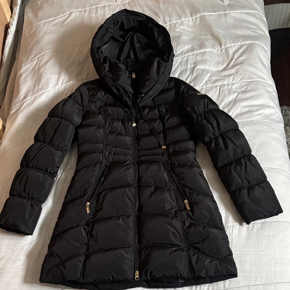 Laundry By Shelli Segal Black Hooded Puffer Jacket